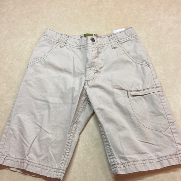Lee Dungarees Loose Sure2Fit Boy’s Cotton Knee Length Cargo Shorts Size 7 - Picture 1 of 10